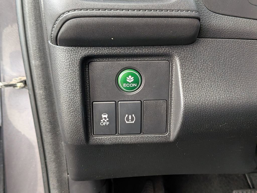 Used 2020 Honda HR-V LX image 17