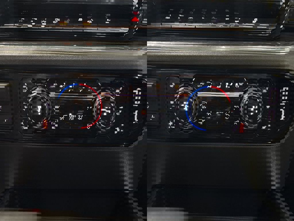 Certified 2022 Chevrolet Silverado 1500 LTZ image 35