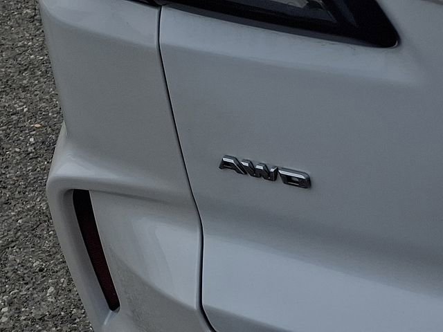 Used 2024 Cadillac XT4 Sport AWD/4WD image 38