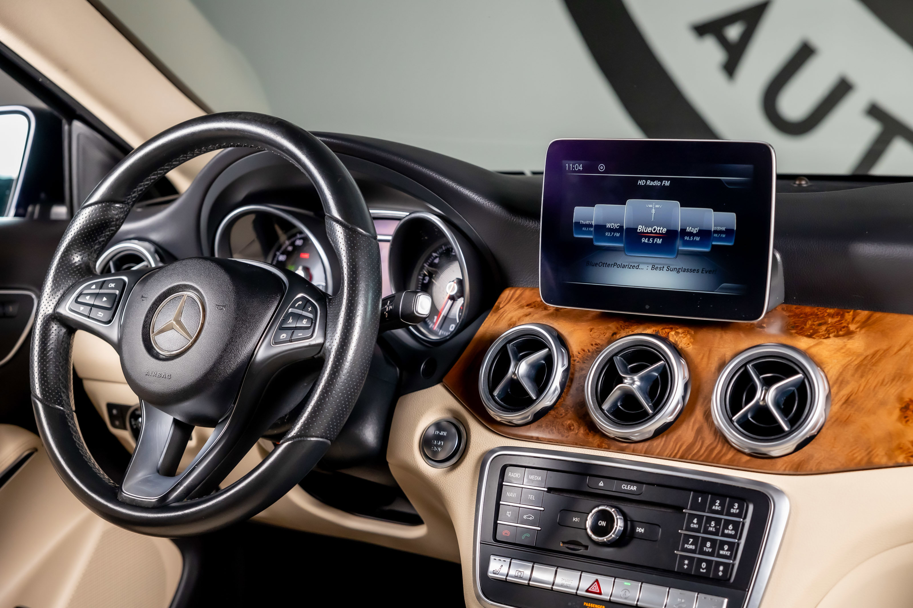 Used 2018 Mercedes-Benz GLA 250 4MATIC image 28