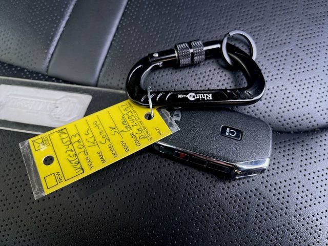 Used 2023 Kia Sorento SX AWD/4WD image 36