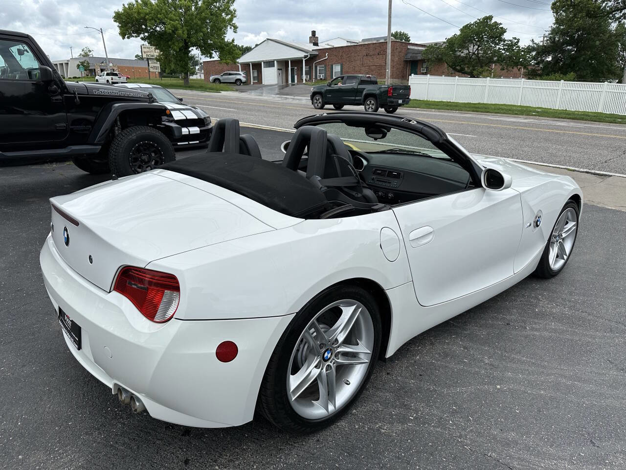 Used 2008 BMW M Roadster Base 2dr Convertible image 16