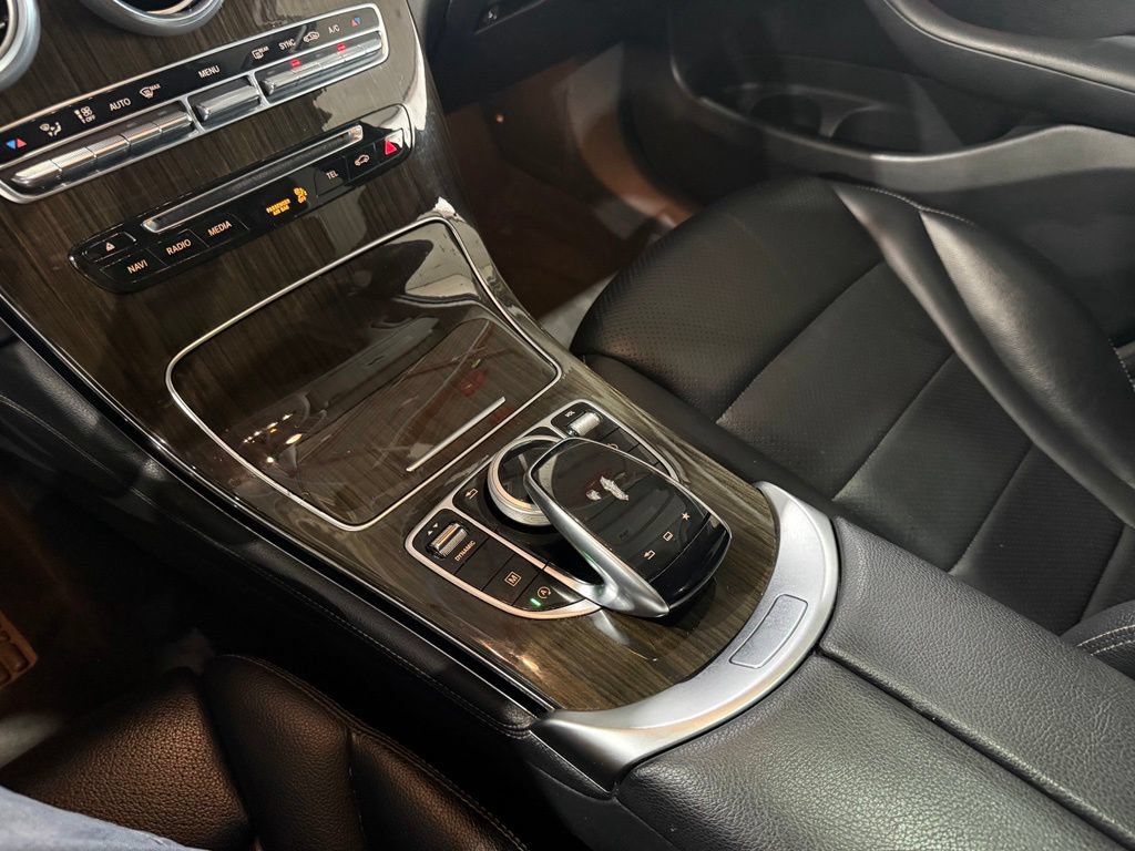 Used 2016 Mercedes-Benz GLC 300 4MATIC image 22