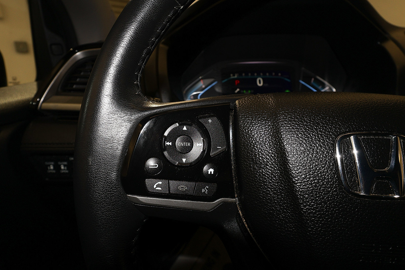 Used 2022 Honda Odyssey Touring image 29