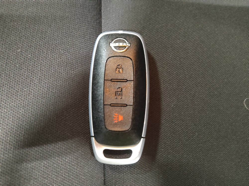 Used 2023 Nissan Rogue S AWD/4WD image 32
