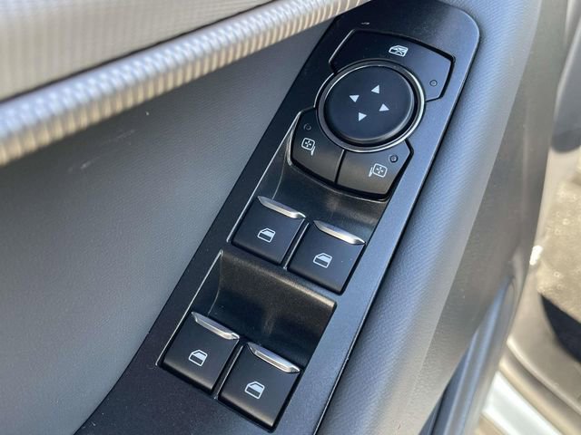 New 2026 Ford Explorer Active RWD image 18