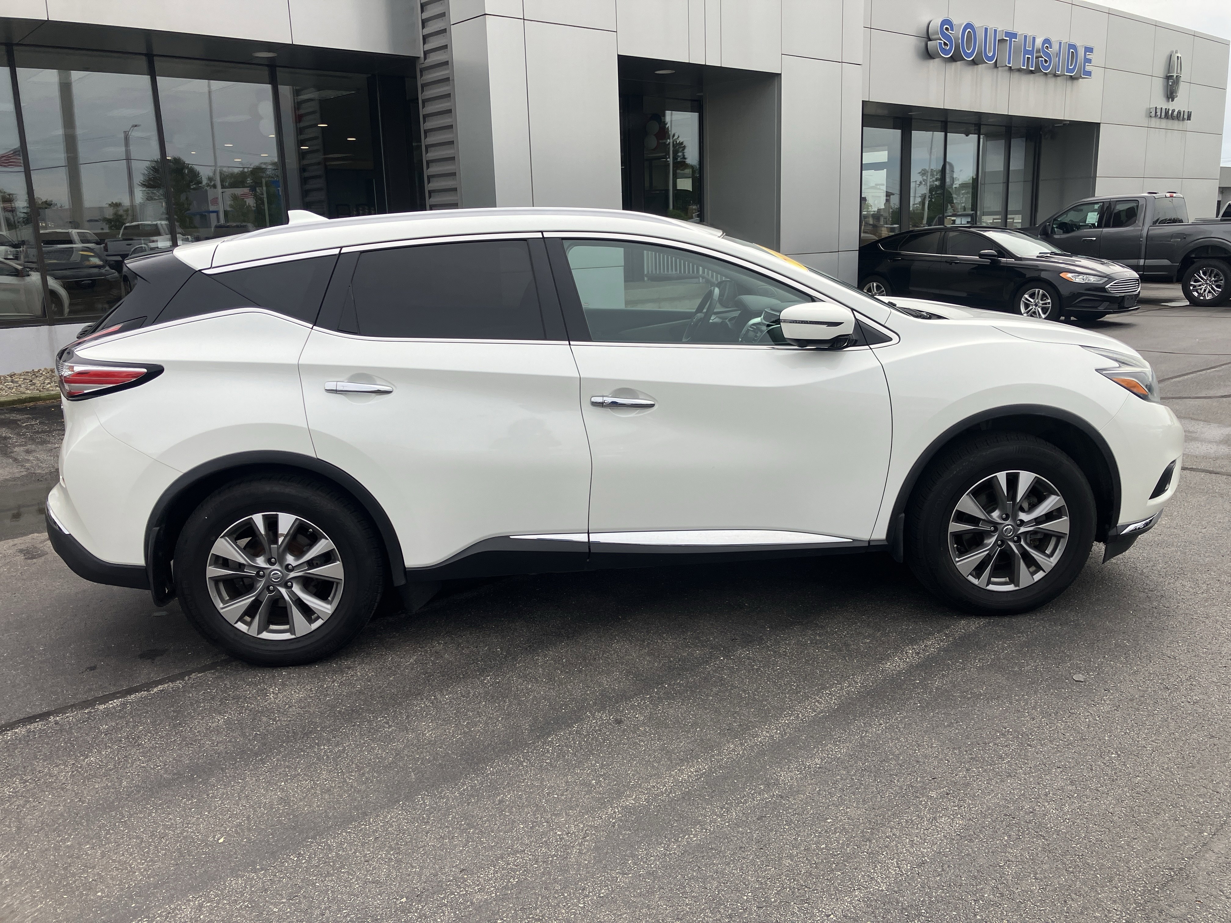 Used 2018 Nissan Murano SL w/ Cargo Package AWD/4WD image 9