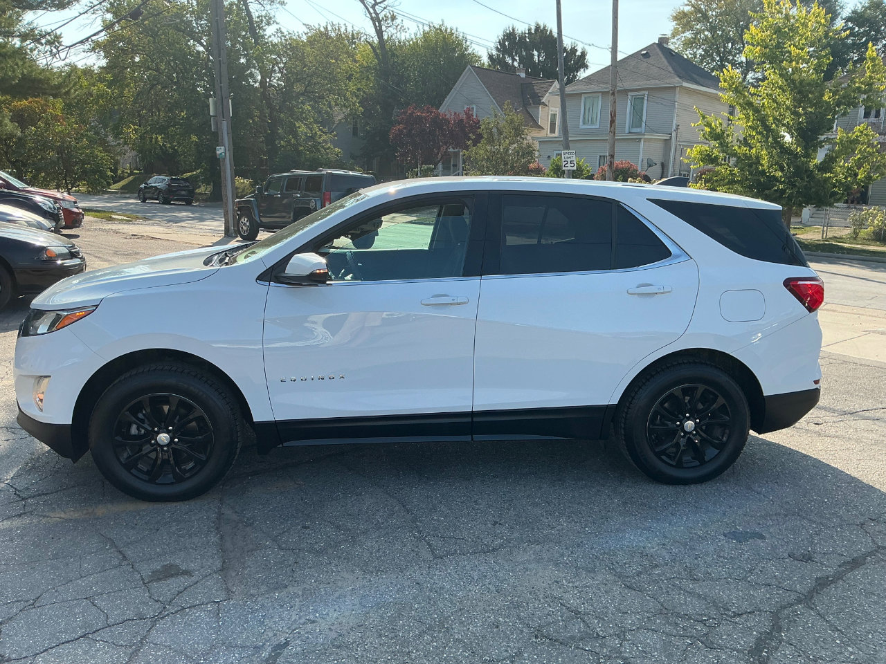 Used 2019 Chevrolet Equinox LT w/ Driver Convenience Package image 6