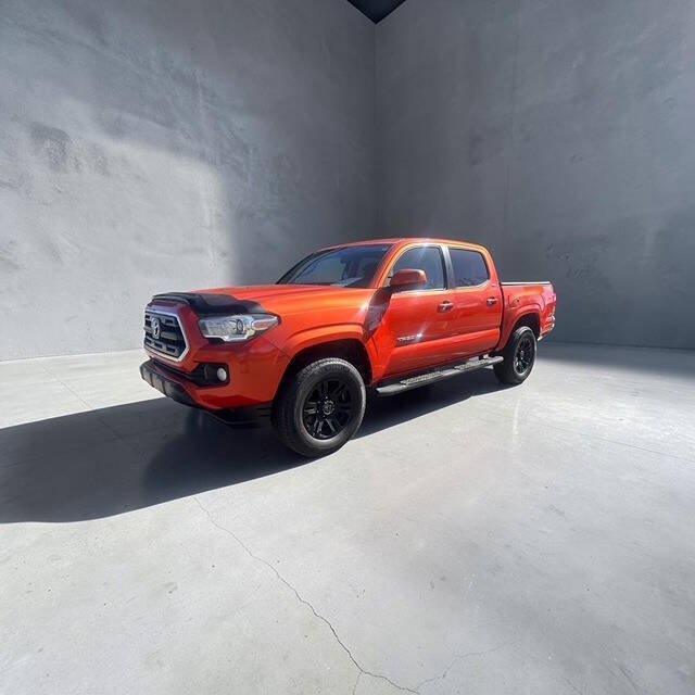 Used 2016 Toyota Tacoma SR5 w/ Towing Package RWD image 1