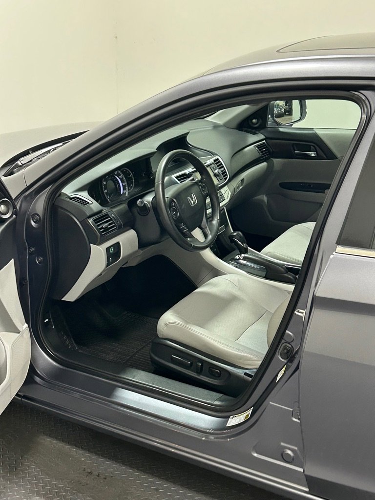 Used 2013 Honda Accord EX-L image 8