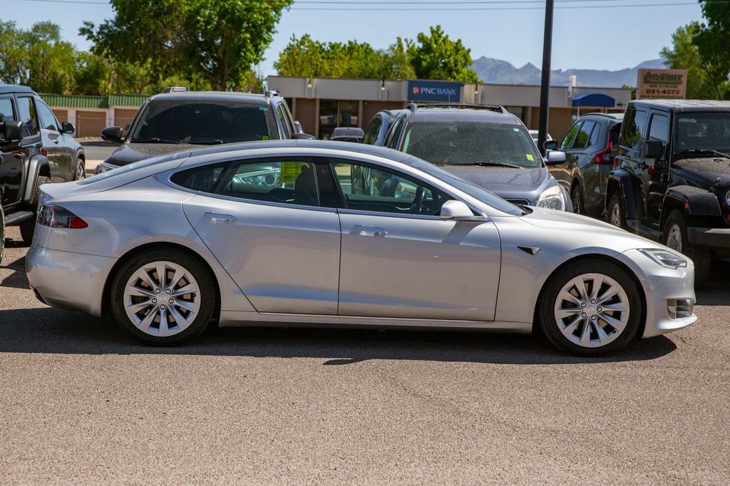 Used 2018 Tesla Model S 100D AWD/4WD image 5