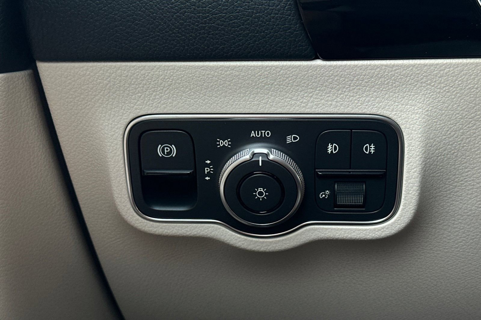 New 2026 Mercedes-Benz GLA 250 image 26