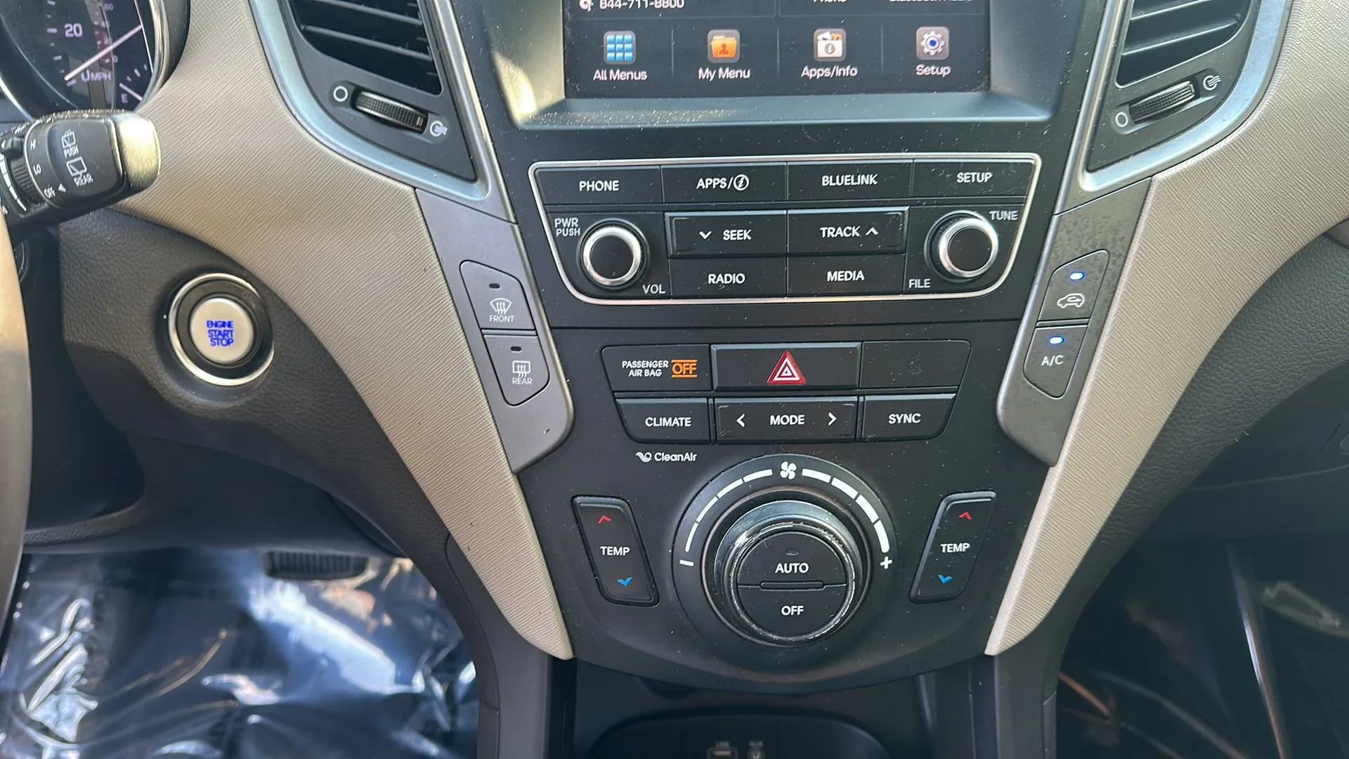 Used 2018 Hyundai Santa Fe Sport FWD image 25