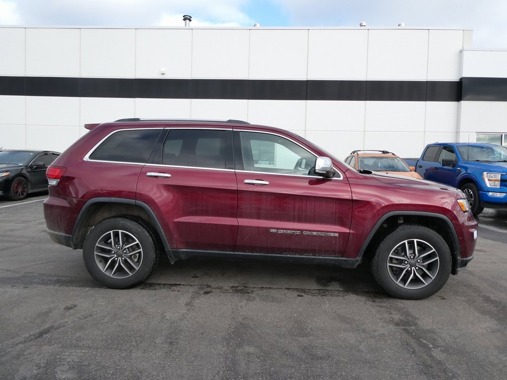 Used 2022 Jeep Grand Cherokee Limited image 3
