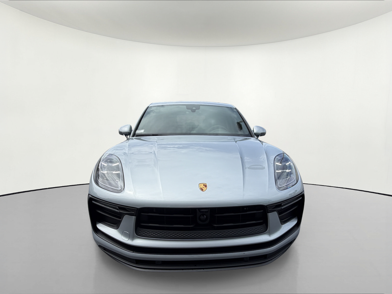 New 2026 Porsche Macan AWD/4WD image 10
