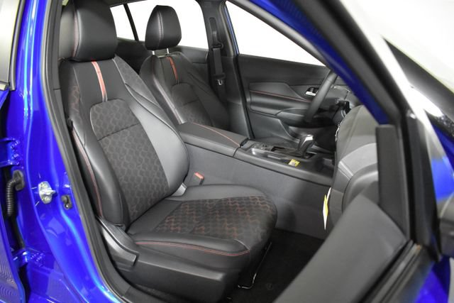 New 2026 Nissan Sentra SR w/ SR Premium Package FWD image 34