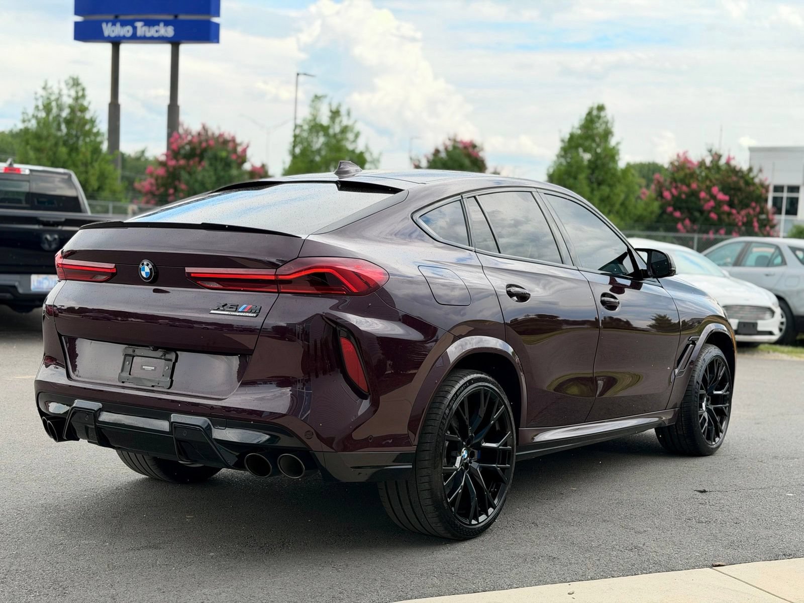Used 2020 BMW X6 M Competition AWD/4WD image 14