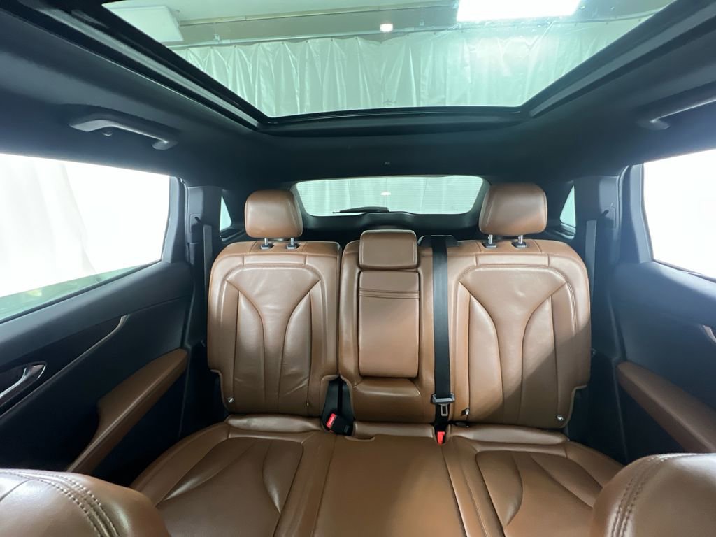 Used 2021 Lincoln Nautilus Reserve w/ Equipment Group 201A image 36