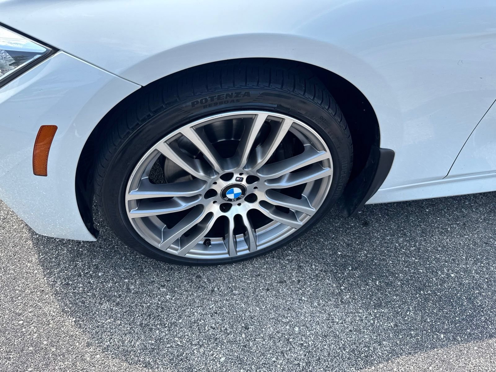Used 2013 BMW 335i xDrive Sedan AWD/4WD image 13