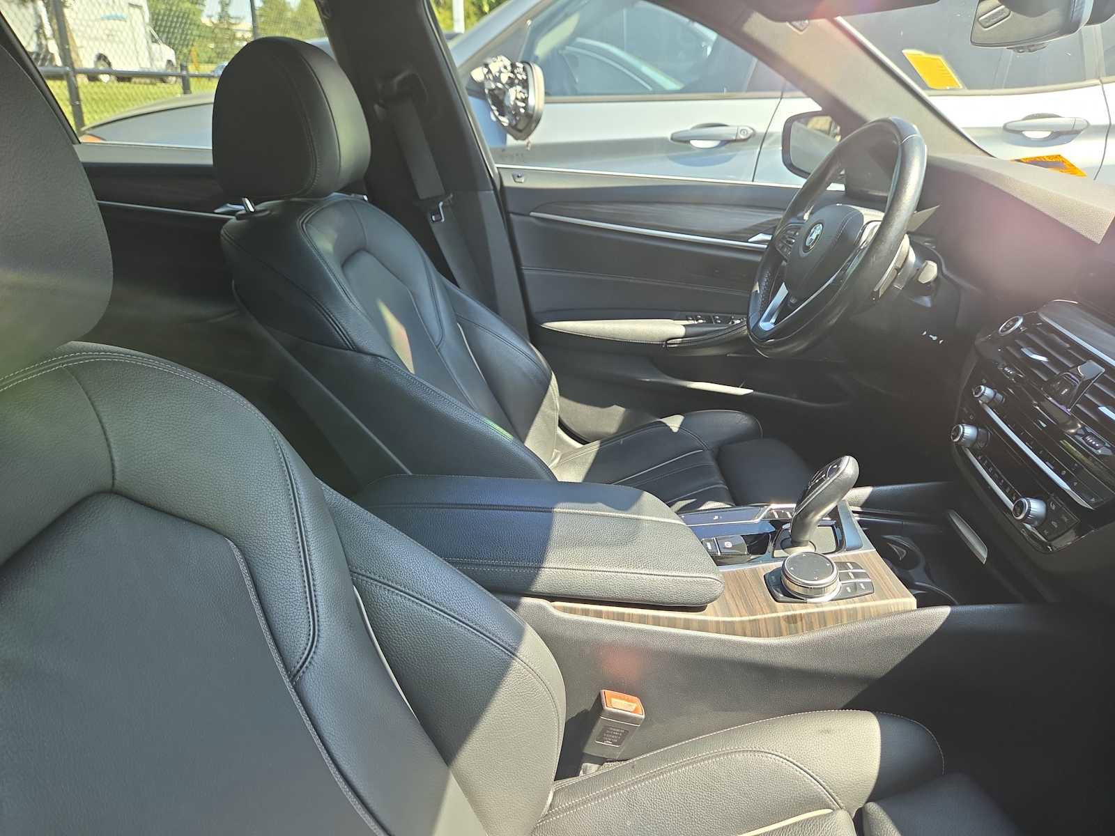 Used 2021 BMW 540i xDrive w/ Premium Package AWD/4WD image 12