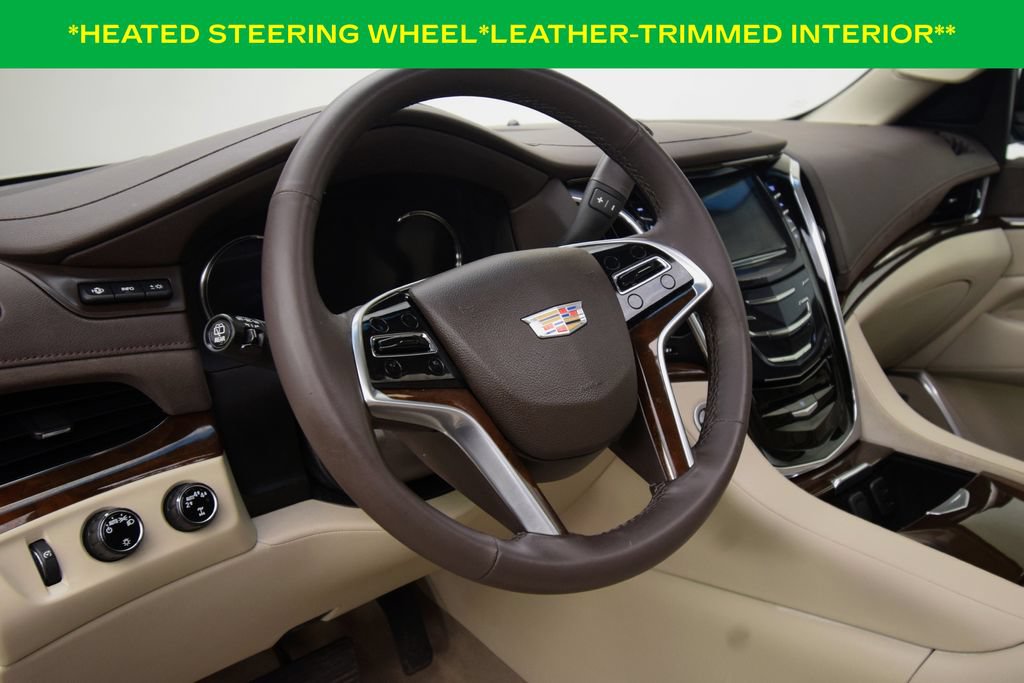 Used 2017 Cadillac Escalade ESV Luxury AWD/4WD image 15