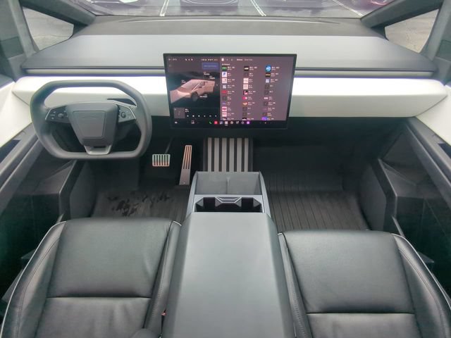 Used 2024 Tesla Cybertruck AWD Crew Cab image 15