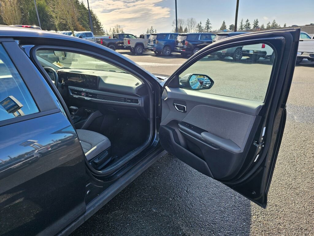 Certified 2025 Kia K4 EX image 26