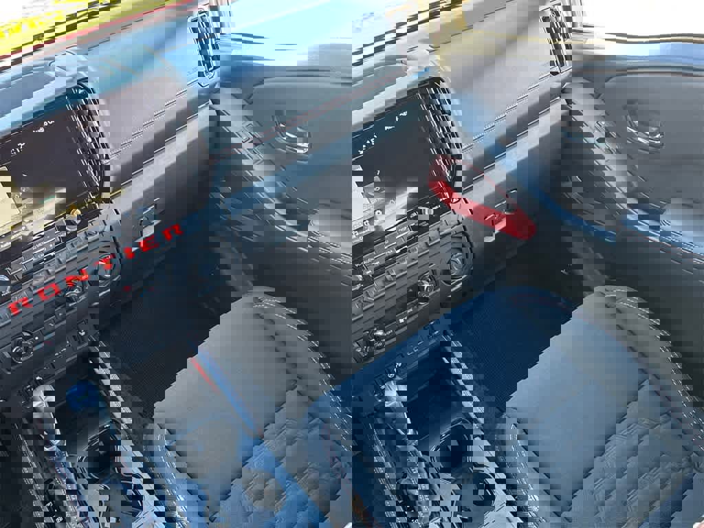 Used 2025 Nissan Frontier Pro-X w/ Pro Convenience Package image 20