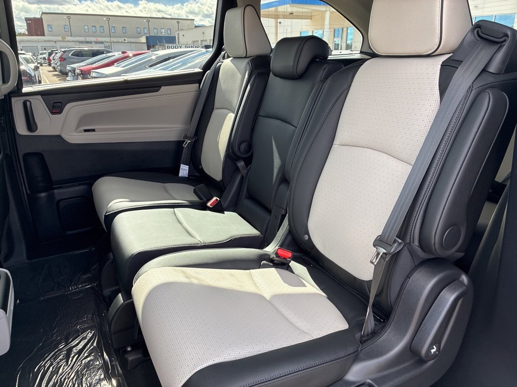 New 2026 Honda Odyssey Elite image 11