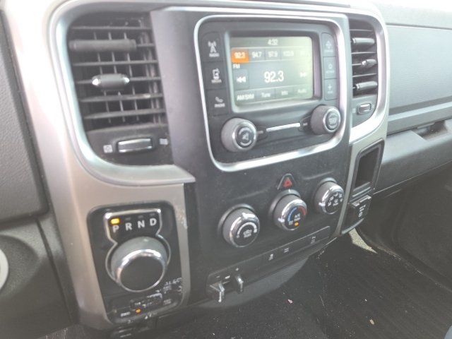 Used 2019 RAM 1500 Classic SLT AWD/4WD image 7