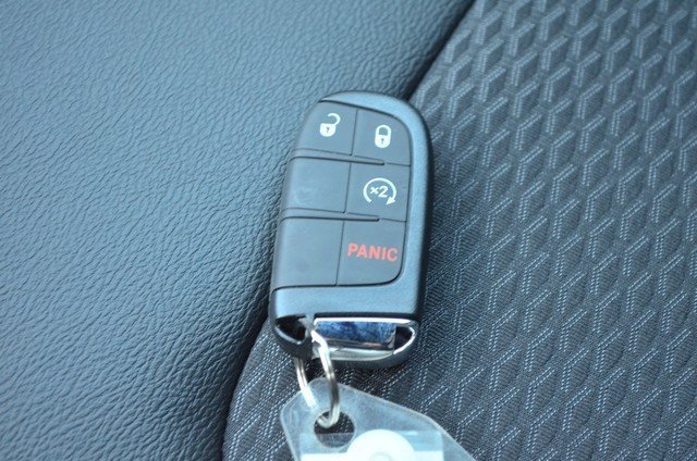 New 2026 Jeep Compass Latitude image 23