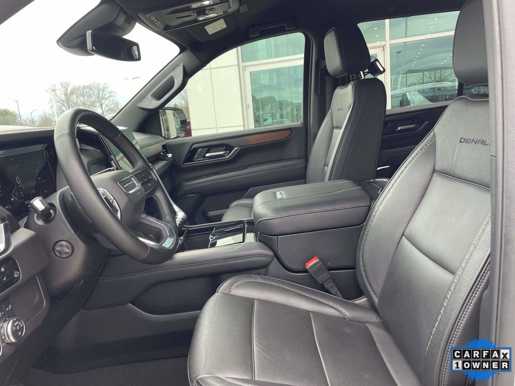Used 2025 GMC Yukon Denali image 14