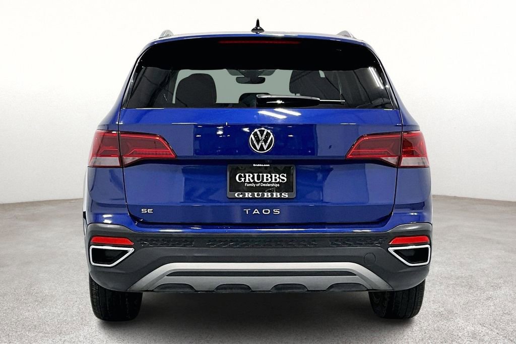 Used 2024 Volkswagen Taos SE image 6