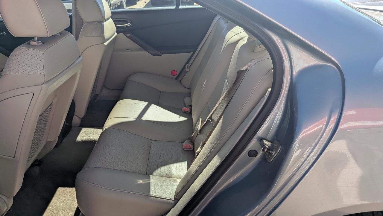 Used 2009 Pontiac G6 Sedan w/ Sport Package 1 FWD image 9