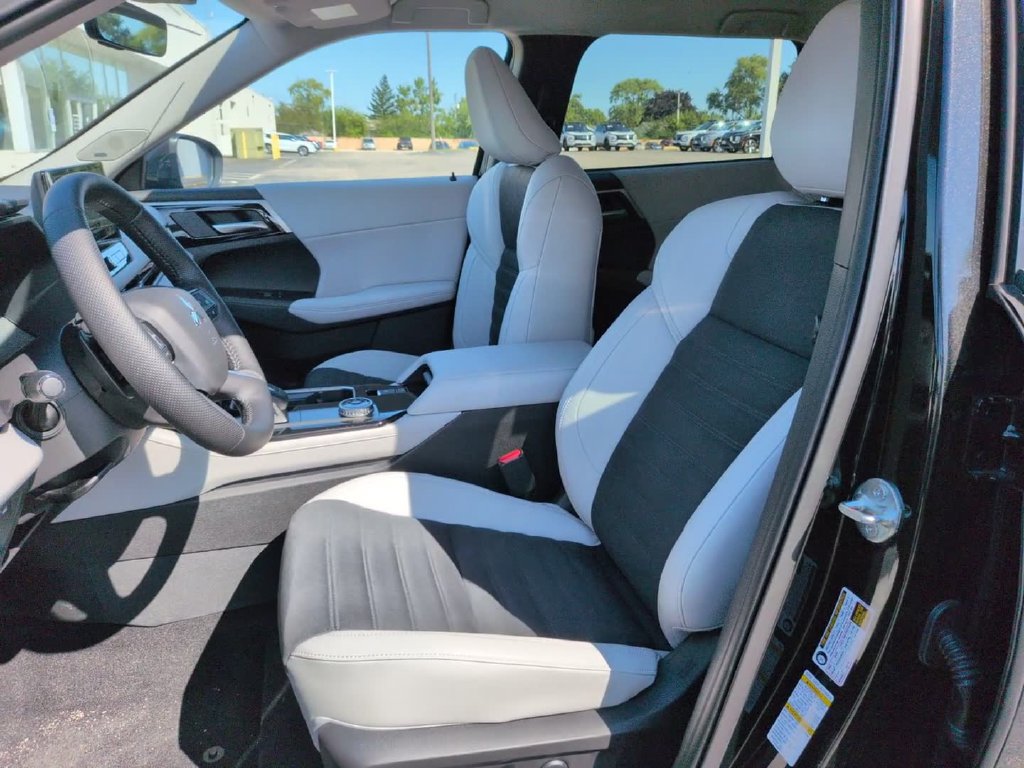 New 2026 Mitsubishi Outlander SE AWD/4WD image 18