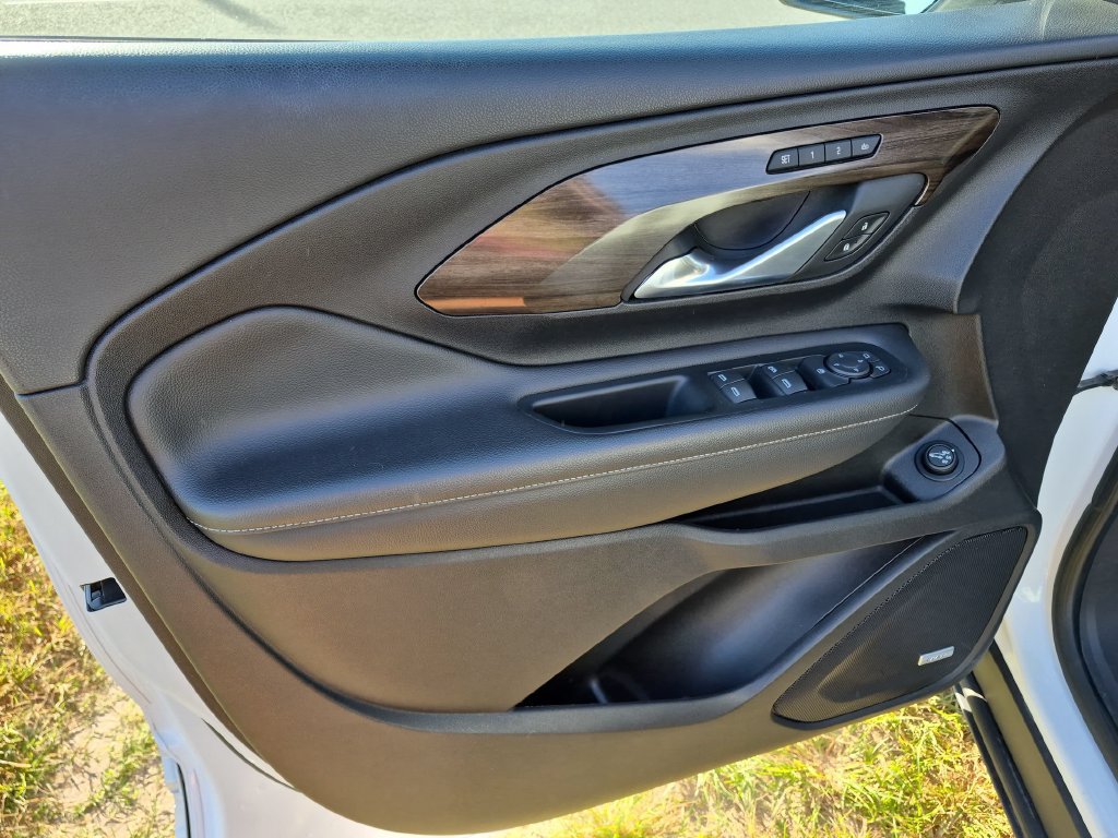 Used 2018 GMC Terrain Denali w/ Driver Alert Package II FWD image 10