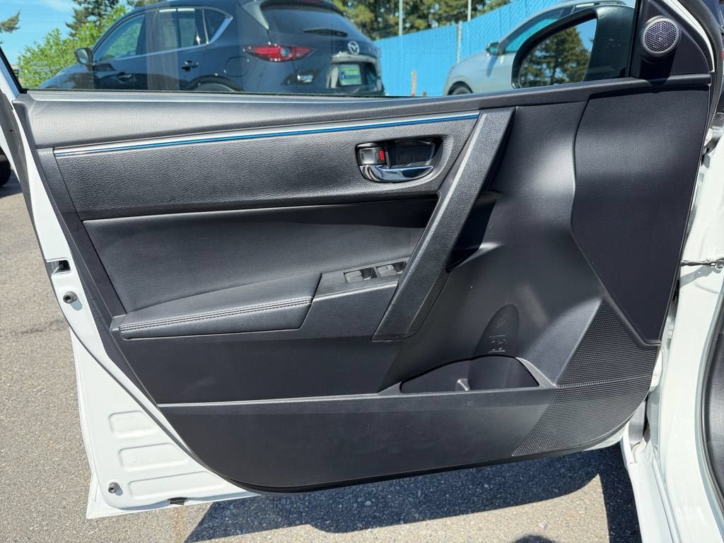 Used 2016 Toyota Corolla S Premium FWD image 21