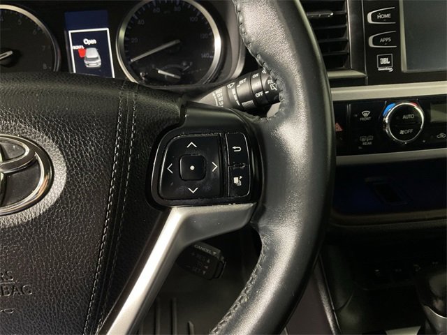 Used 2016 Toyota Highlander Limited image 27