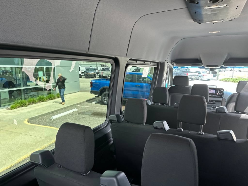 Used 2025 Mercedes-Benz Sprinter 2500 image 8