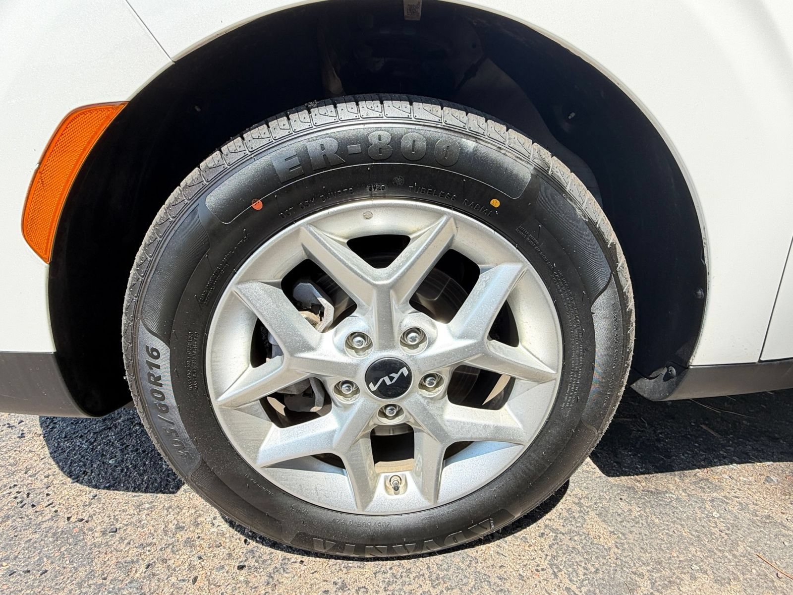 Used 2025 Kia Soul LX w/ LX Technology Package FWD image 27