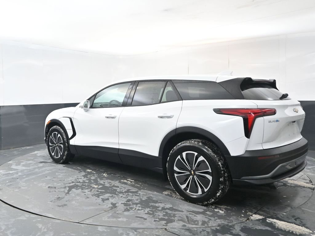 New 2026 Chevrolet Blazer EV LT image 3