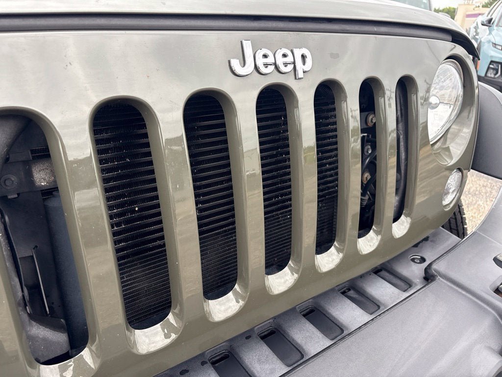 Used 2015 Jeep Wrangler Unlimited Sport w/ Quick Order Package 24S AWD/4WD image 6