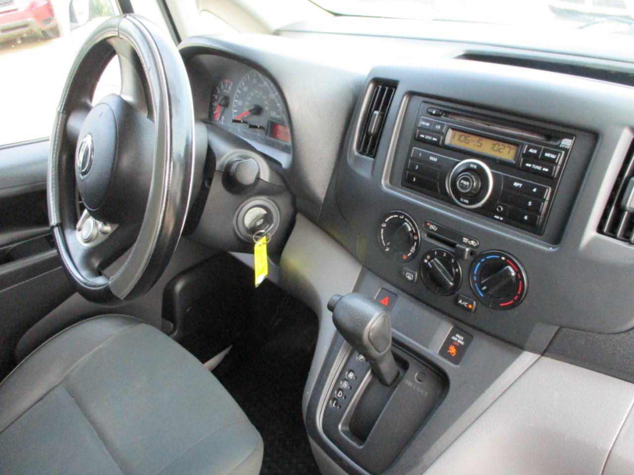 Used 2015 Nissan NV200 SV w/ Back Door Glass Package FWD image 21