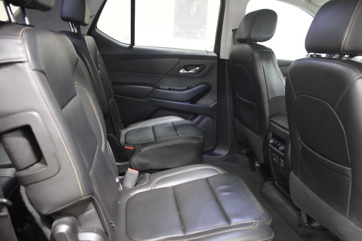 Used 2020 Chevrolet Traverse LT w/ LT Premium Package AWD/4WD image 29