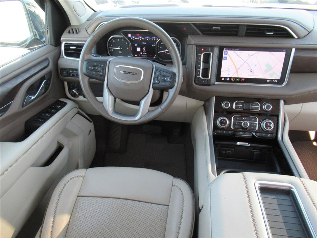 Used 2021 GMC Yukon Denali AWD/4WD image 12