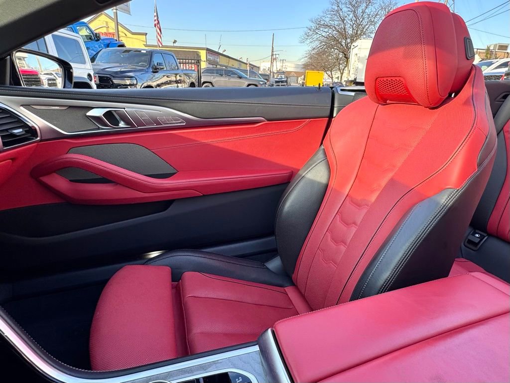 Used 2023 BMW M850i xDrive Convertible image 19
