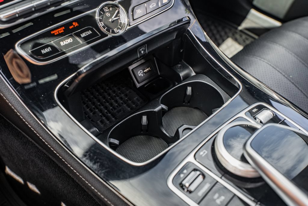 Used 2017 Mercedes-Benz E 300 4MATIC image 29