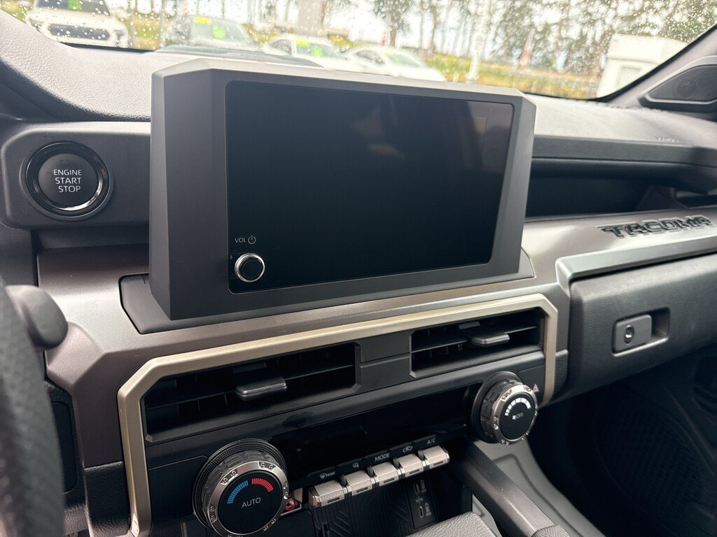 Used 2024 Toyota Tacoma SR5 w/ SR5 Upgrade Package AWD/4WD image 16