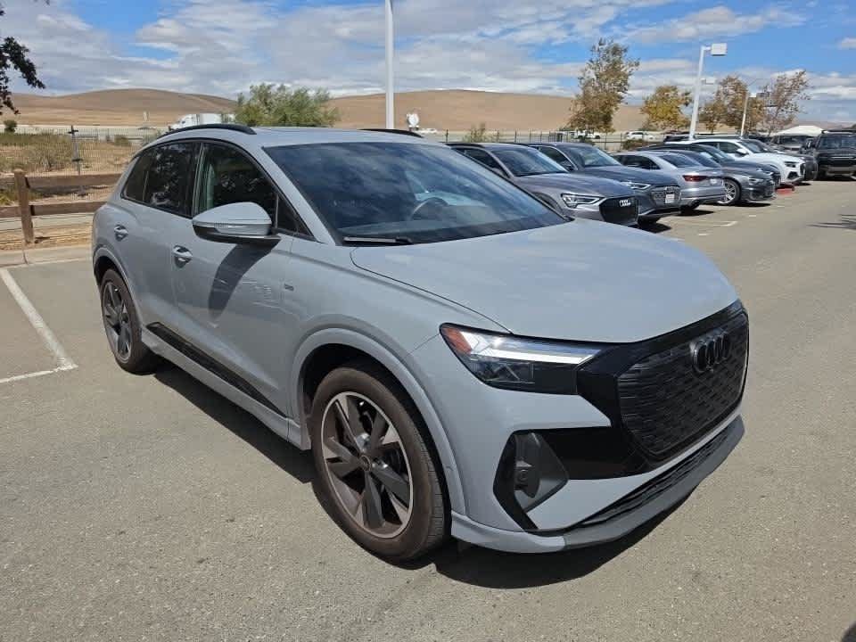 Used 2024 Audi Q4 e-tron Premium Plus AWD/4WD image 3