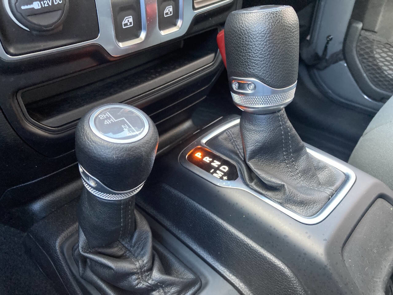 Used 2020 Jeep Wrangler Sport image 26